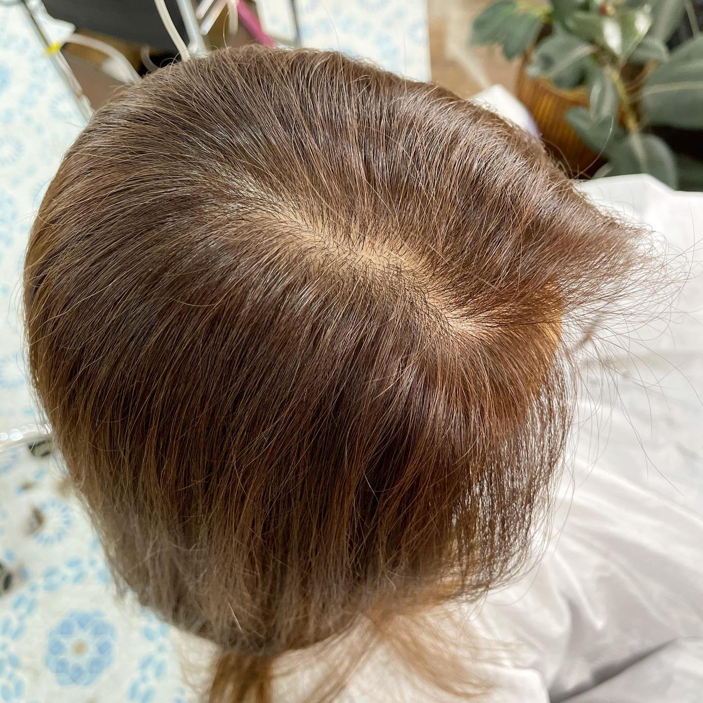 キラキラ浮いてしまうキラ浮き白髪の原因とは ブログ 銀座美容室カロン銀座 Calon ヘアカラーサロン