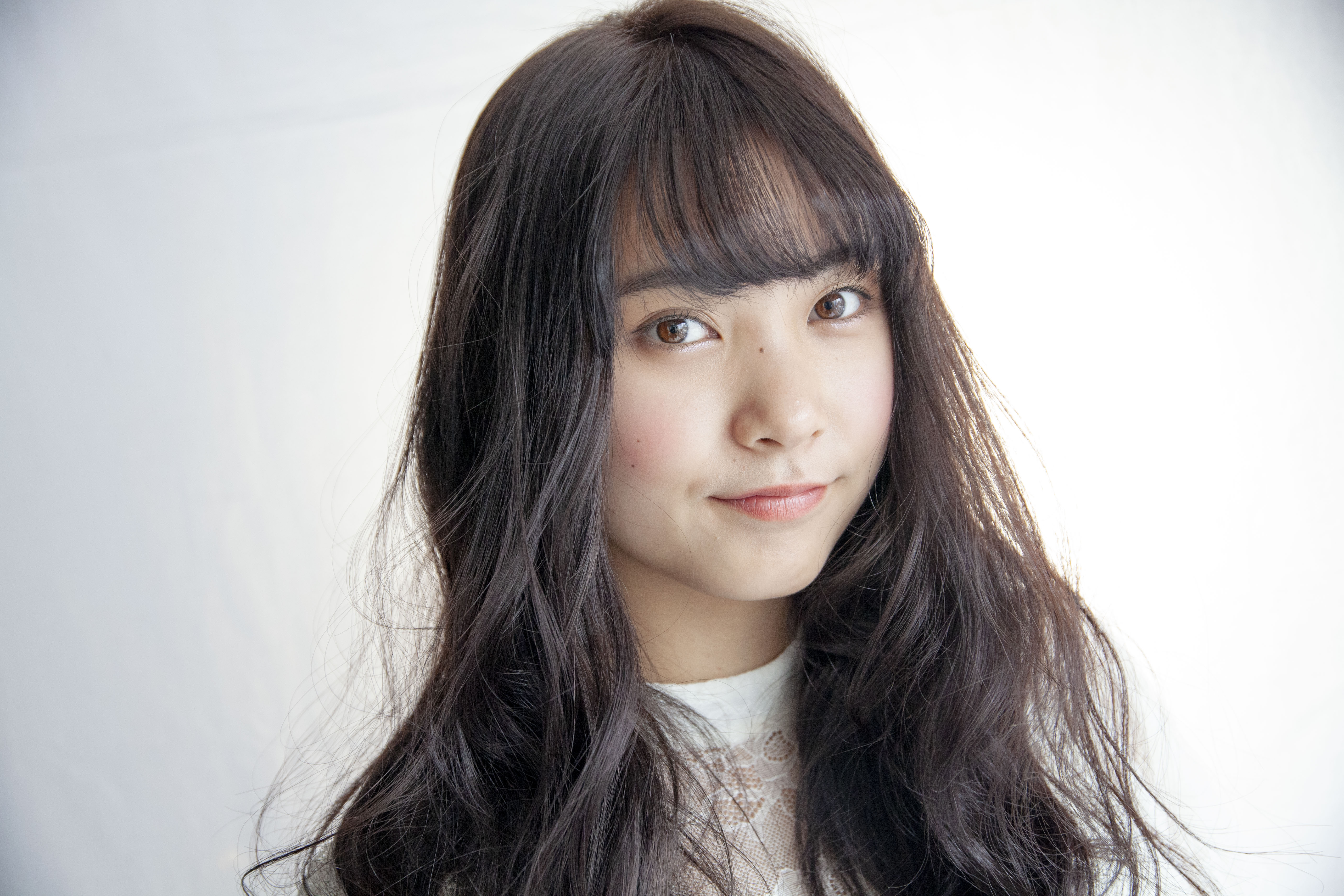 白髪染めカラーリンスで毛先が黒くなってしまう原因 ブログ 銀座美容室カロン銀座 Calon ヘアカラーサロン
